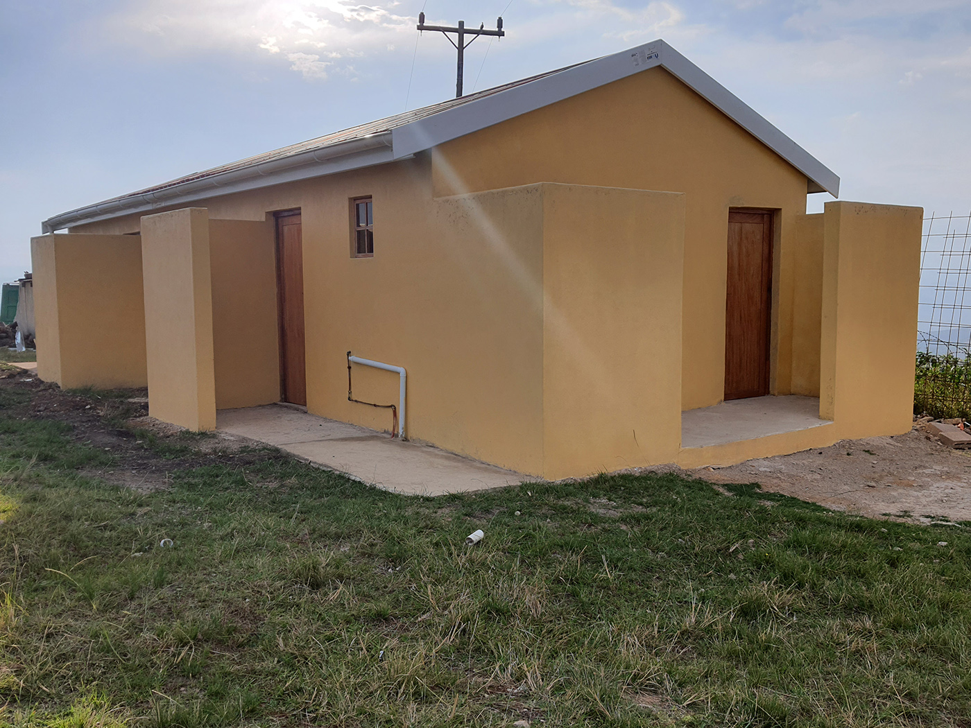 Khanyisani Senior Primary now has new toilets for learners and teachers